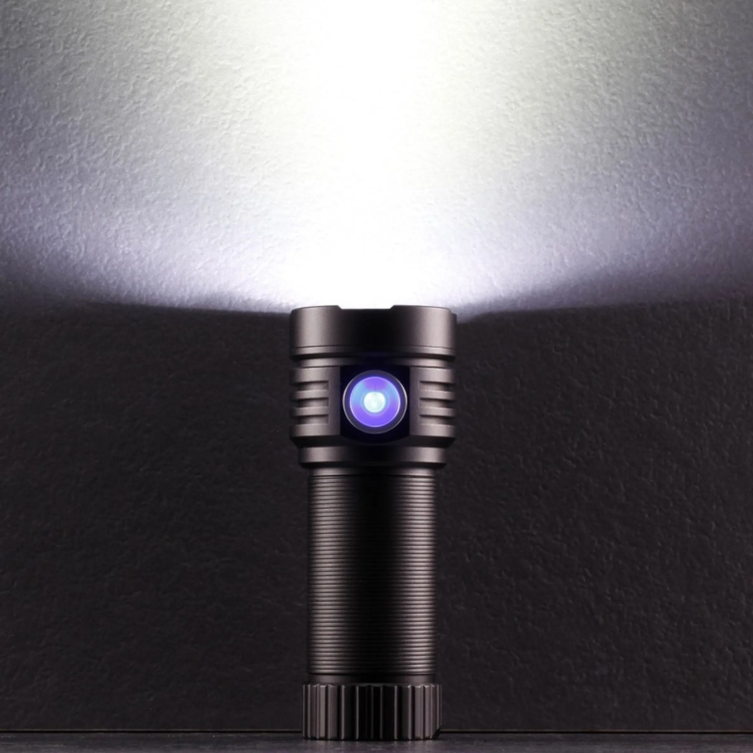 Titan 3500 Flashlight^Genesis Discount